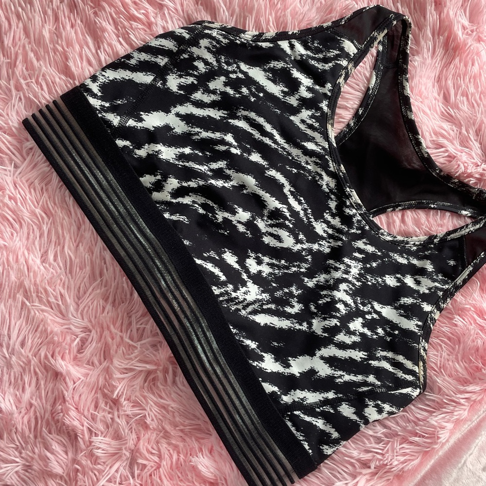 H&M sports bra